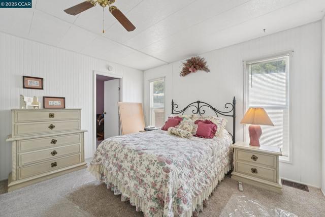 327 La Vina, Pacheco CA: https://media.crmls.org/mediaz/b91dec8c-23bc-4ac6-9206-daa369bd0983.jpg