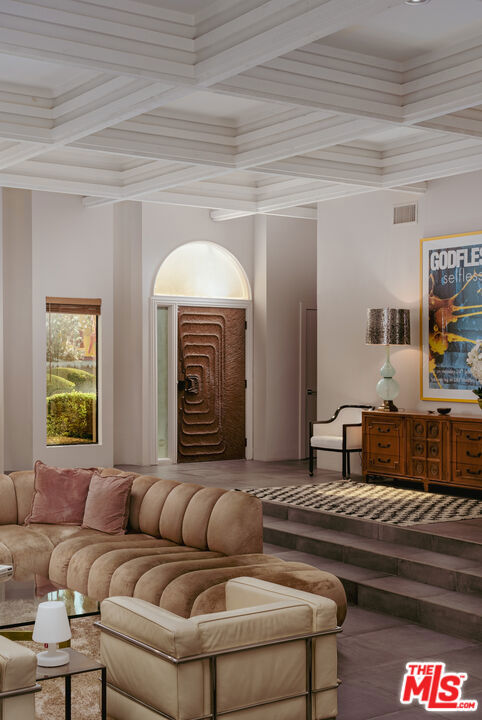 550 N Arquilla Road, Palm Springs CA: https://media.crmls.org/mediaz/b91e3be3-b495-446e-8aea-febaa2476c82.jpg