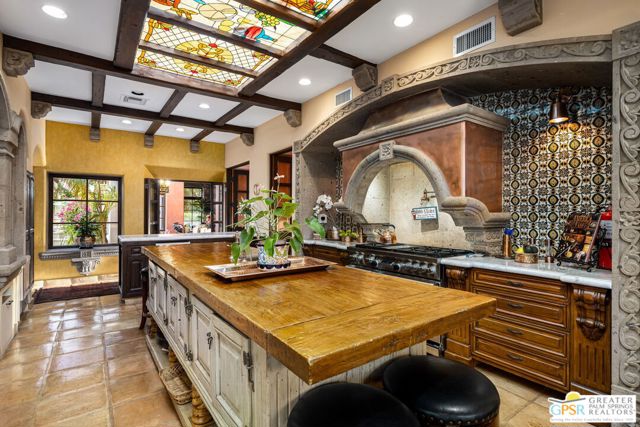 32 Clancy Lane, Rancho Mirage CA: https://media.crmls.org/mediaz/b91e5acb-45d8-42a5-9479-2e233d8dc71a.jpg