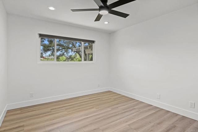 Detail Gallery Image 32 of 42 For 2015 Summit Dr, Escondido,  CA 92025 - 4 Beds | 3/1 Baths