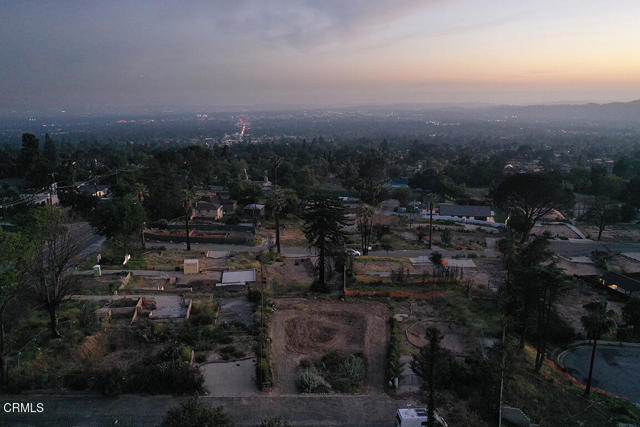 Detail Gallery Image 19 of 21 For 591 Sunset Dr, Altadena,  CA 91001 - – Beds | – Baths