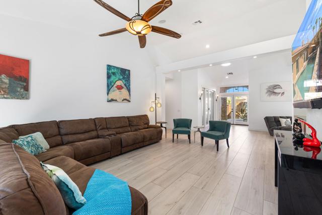 Image 8 of 48 For 43875 Milan Court