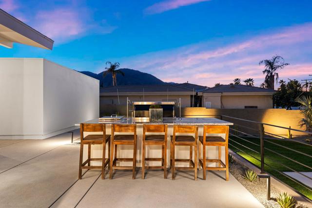 46380 Desert Lily Drive, Palm Desert CA: https://media.crmls.org/mediaz/b9211b21-2c08-4931-9653-7e533e2f9fba.jpg