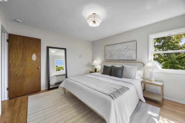 1748 Wesley Ave, El Cerrito CA: https://media.crmls.org/mediaz/b9219d03-3771-43da-8e9f-cf8f90643c80.jpg