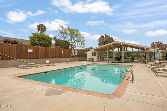 2247 Camilar Drive, Camarillo CA: https://media.crmls.org/mediaz/b9219f41-4acd-4d7d-bb82-547046150dfb.jpg