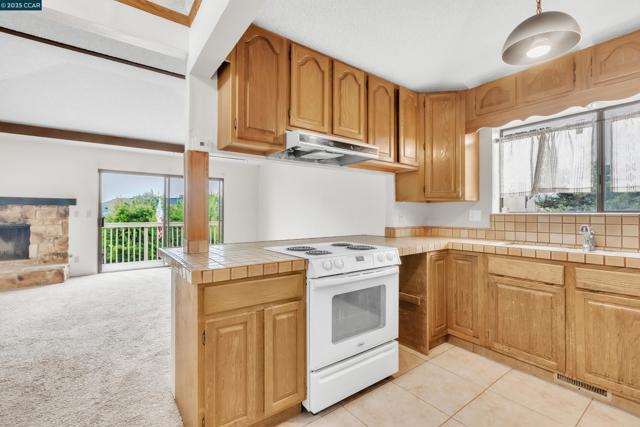 116 Falmouth Ct, Aptos CA: https://media.crmls.org/mediaz/b9230b5f-5031-4e76-9e29-598d909b7241.jpg