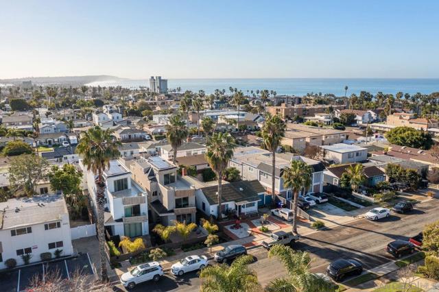 851 53 Sapphire, San Diego CA: https://media.crmls.org/mediaz/b9236d73-e460-4fdc-ab64-dba41e49c75f.jpg