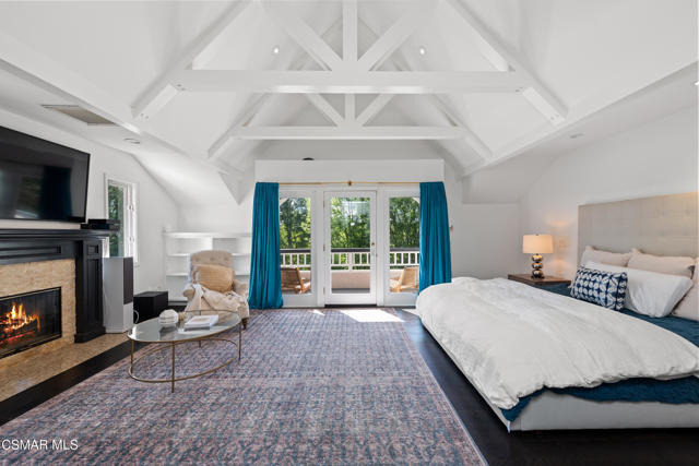 6144 1/4 Chesebro Road, Agoura Hills CA: https://media.crmls.org/mediaz/b9239a52-5482-447f-9e03-bc6de82ef91b.jpg