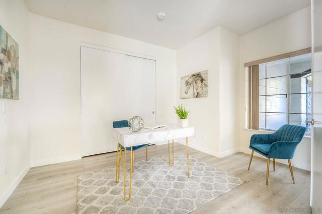 2785 Canyon Oak Pl, Escondido CA: https://media.crmls.org/mediaz/b923de81-675b-4260-b945-5a5d2e464684.jpg