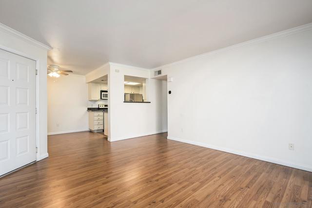 12015 Alta Carmel Ct, San Diego CA: https://media.crmls.org/mediaz/b9245430-0f89-4062-9dd4-b52aeb562c74.jpg