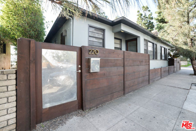 218 Venice Way photo 1