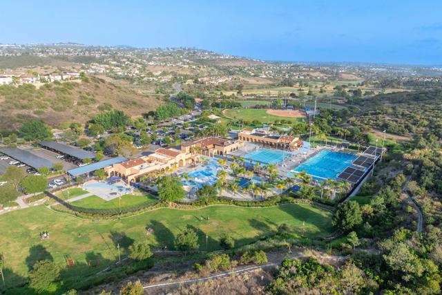 2383 Altisma Way, Carlsbad CA: https://media.crmls.org/mediaz/b9246b17-04ad-4638-9ef6-bc2b4e8534e6.jpg