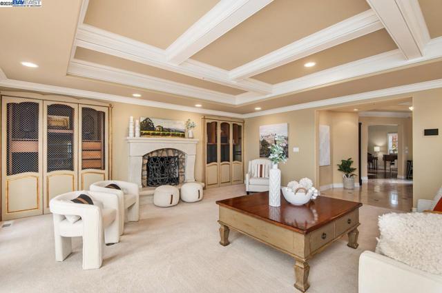 3029 Alburni Ct, Pleasanton CA: https://media.crmls.org/mediaz/b9259f09-d13f-4d3a-a100-2dfe652b725f.jpg