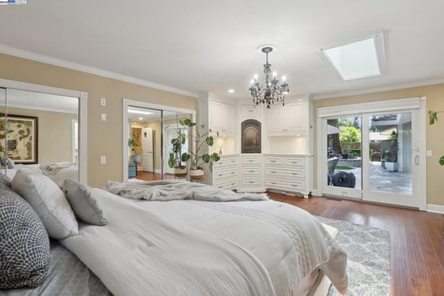688 Danville Blvd, Danville CA: https://media.crmls.org/mediaz/b926c6dc-4b58-4b47-b39b-cef661aa759e.jpg