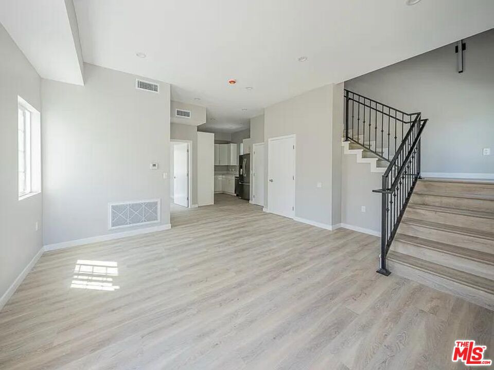 10605 Owensmouth Avenue