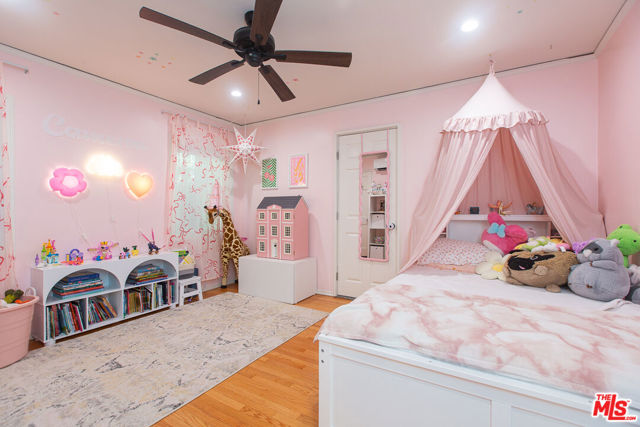 3310 Griffith Park Boulevard photo 18