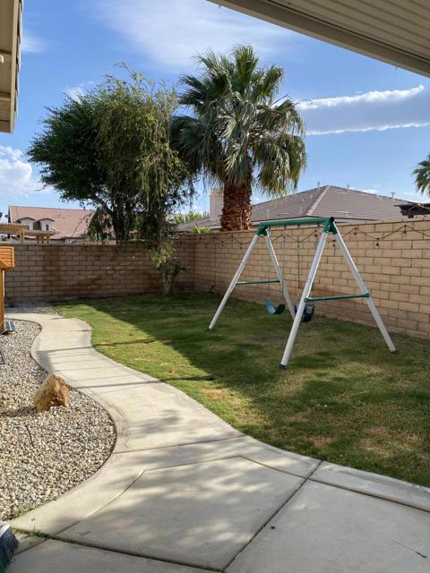 37411 Bosley, Indio CA: https://media.crmls.org/mediaz/b9276b52-3391-4ab4-8077-35fb5518b139.jpg