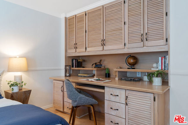 4350 Via Dolce, Marina del Rey CA: https://media.crmls.org/mediaz/b929b27d-518a-4534-86fd-222e0a1070cc.jpg