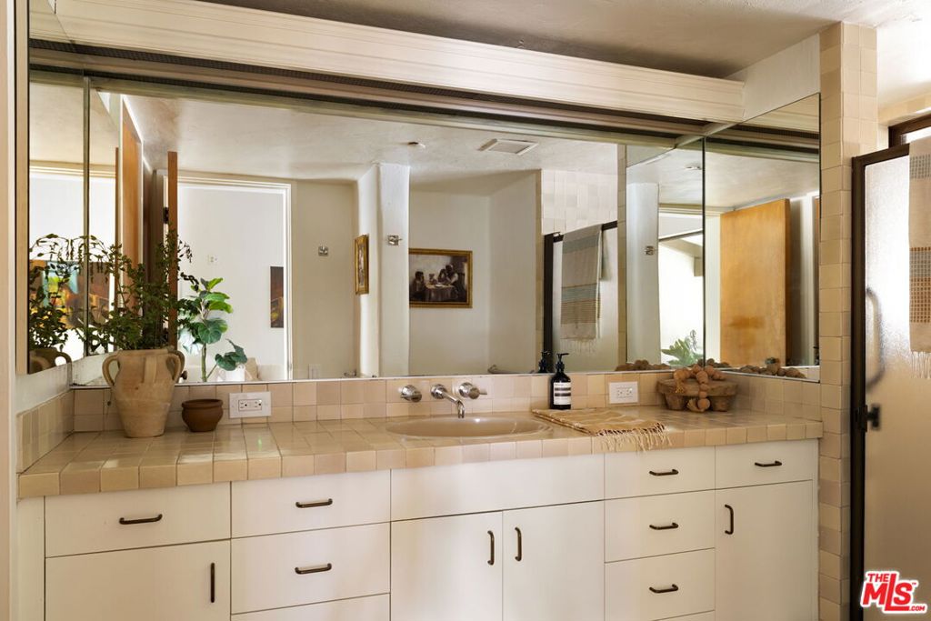 MLS #26835707 image #49