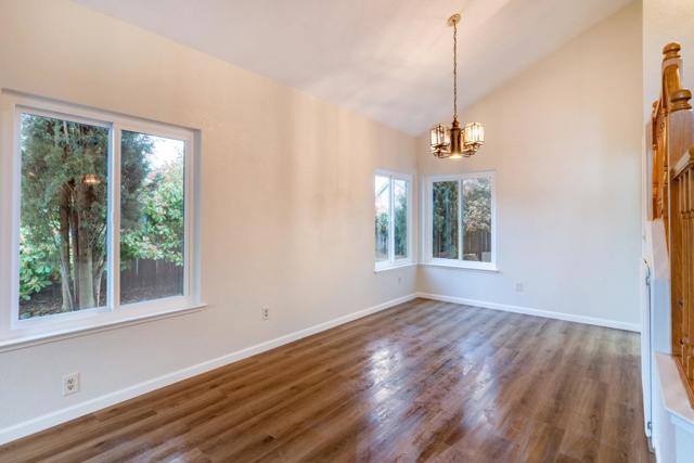 4200 Ciello Court, Cameron Park CA: https://media.crmls.org/mediaz/b92a563c-70a5-4a5a-a2bb-d1521b6c448b.jpg