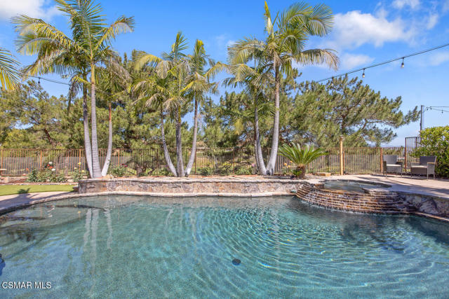 3901 Via Verde, Thousand Oaks CA: https://media.crmls.org/mediaz/b92bb432-053b-4ace-b30f-72ac78ca0a22.jpg