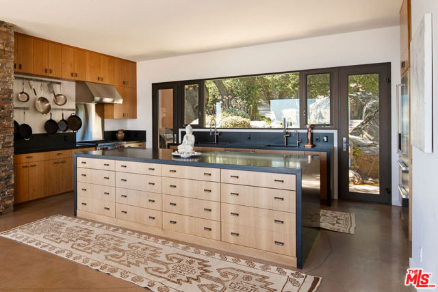 5651 W Camino Cielo, Santa Barbara CA: https://media.crmls.org/mediaz/b92bc937-8b8c-4bea-9fdb-63f16b7687c1.jpg