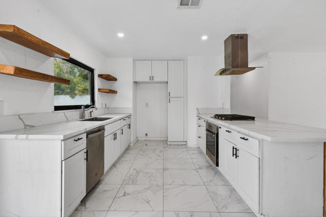 Image 19 of 32 For 2251 San Gorgonio Road