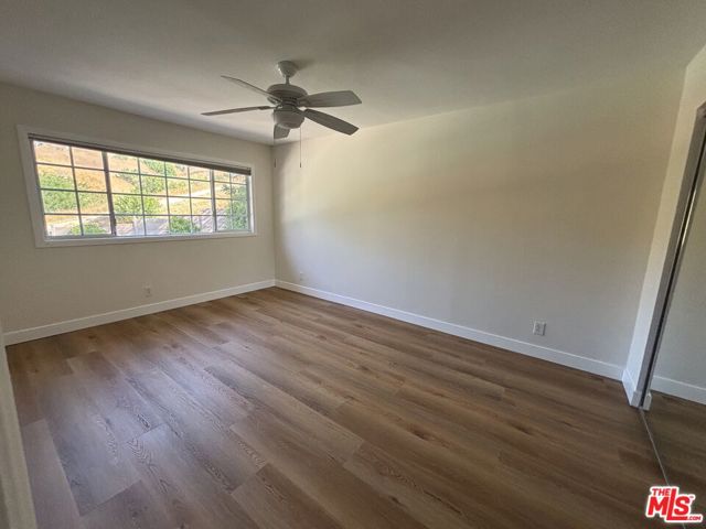 19021 Kilfinan Street, Porter Ranch CA: https://media.crmls.org/mediaz/b92d1c66-c983-4a7f-8dba-99ea191efb48.jpg