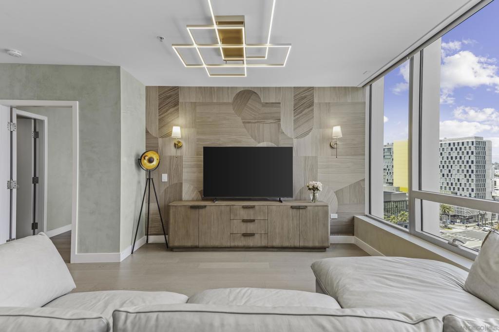 MLS #250023273SD img 3