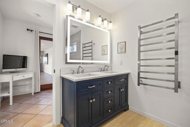 400 Alosta Drive, Camarillo CA: https://media.crmls.org/mediaz/b92d8008-2664-4231-ba8c-54d49b2f547b.jpg