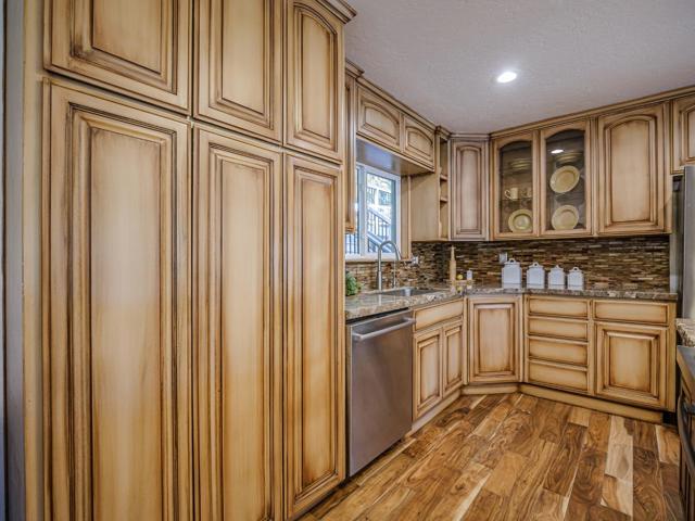 609 Encino Drive, Aptos CA: https://media.crmls.org/mediaz/b92e1312-3669-45d8-9950-f01e6035f52f.jpg