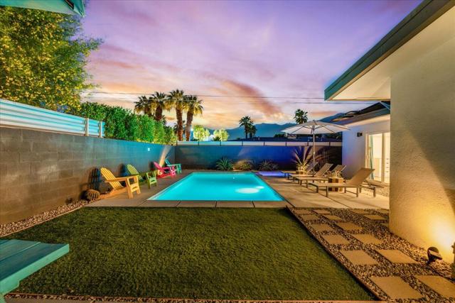 963 S Paseo Caroleta, Palm Springs CA: https://media.crmls.org/mediaz/b92efa80-6d1b-4b74-a9f5-bf30fc207b91.jpg