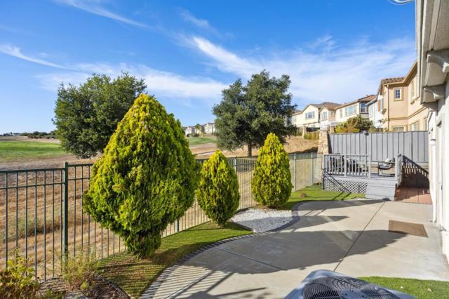 4986 Grayhawk Court, Dublin CA: https://media.crmls.org/mediaz/b931d9a2-2520-4ff0-97f3-c6013207c923.jpg