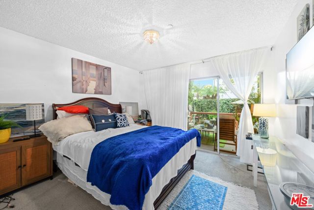 1916 Robinson Street, Redondo Beach, California 90278, 5 Bedrooms Bedrooms, ,3 BathroomsBathrooms,Single Family Residence,For Sale,Robinson,24426175