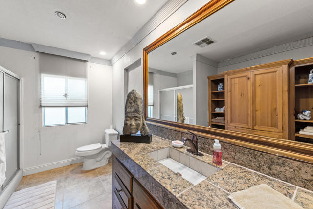 18 Calle De Las Nubes, Palm Springs CA: https://media.crmls.org/mediaz/b93267f8-ca42-4773-a126-28ad739f8c66.jpg