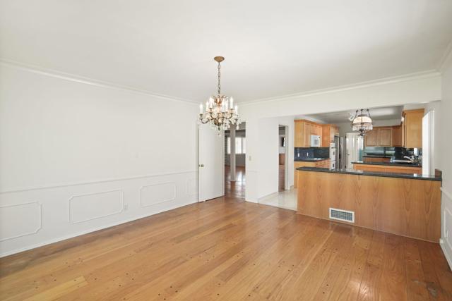 108 W Kenneth Road, Glendale CA: https://media.crmls.org/mediaz/b9326bd8-5f48-42bf-b56d-eb15258dcfe6.jpg