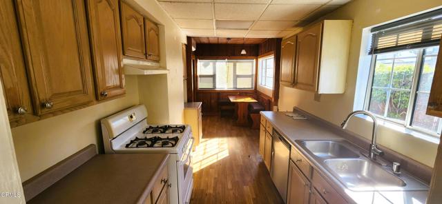 Detail Gallery Image 7 of 24 For 330 S Seaward Ave, Ventura,  CA 93003 - 2 Beds | 1 Baths