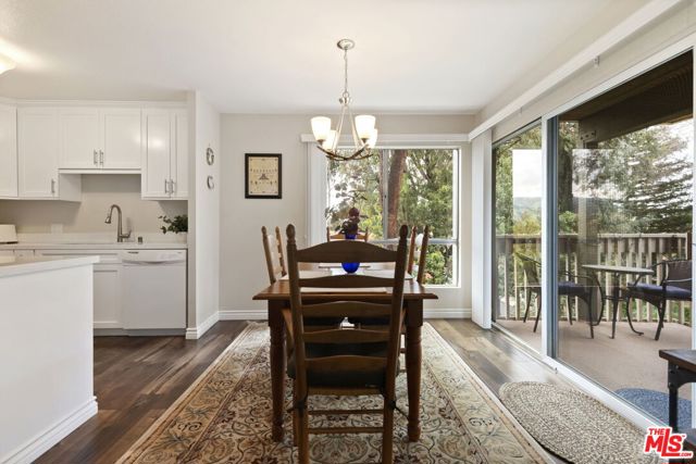788 Pinetree Circle, 25 photo 7