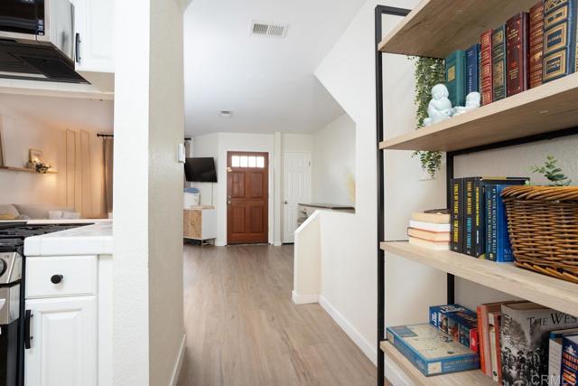 Detail Gallery Image 10 of 25 For 1479 Hemlock Ave, Imperial Beach,  CA 91932 - 2 Beds | 1/1 Baths