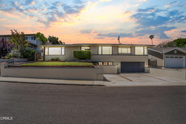 47 Grandview Circle, Camarillo CA: https://media.crmls.org/mediaz/b935f96a-b961-41cc-84e4-9e0b475f6976.jpg