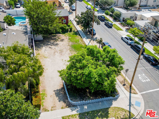 114 North Kenneth Road photo 8