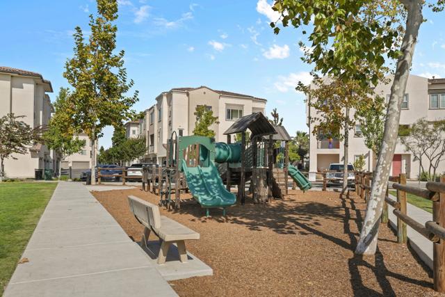 Detail Gallery Image 38 of 57 For 5261 Beachfront Cove St #174,  San Diego,  CA 92154 - 4 Beds | 3/1 Baths