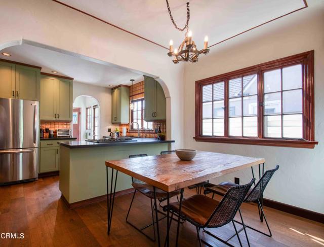 Detail Gallery Image 10 of 50 For 1014 Stearns Dr, Los Angeles,  CA 90035 - 3 Beds | 3 Baths