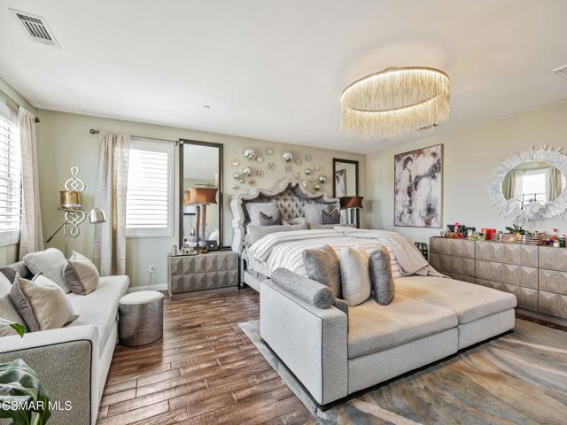 27636 Camellia Drive, Saugus CA: https://media.crmls.org/mediaz/b9376103-5960-48e4-8755-ecdb7636ab73.jpg