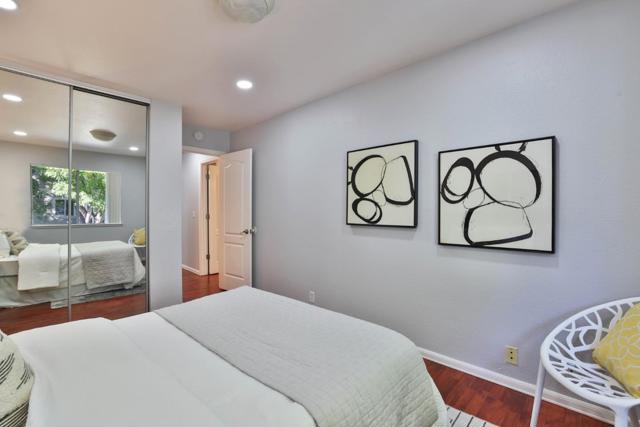 Image 11 of 51 For 300 Union Avenue 24