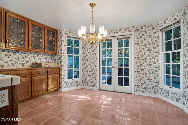 3008 Shadow Brook Lane, Westlake Village CA: https://media.crmls.org/mediaz/b937f016-09e5-4176-8796-4c2dbe4925b6.jpg