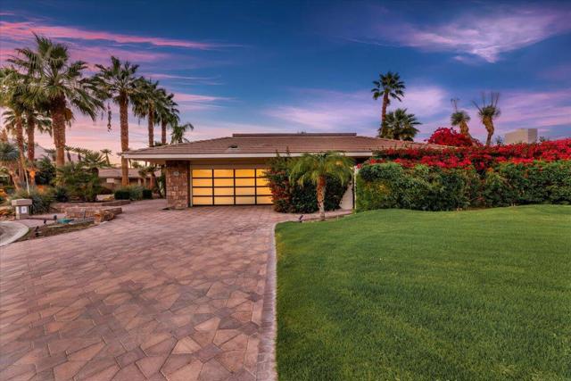 2 Deerfield Court, Rancho Mirage CA: https://media.crmls.org/mediaz/b938f15c-d389-4992-bfab-ad667682625c.jpg