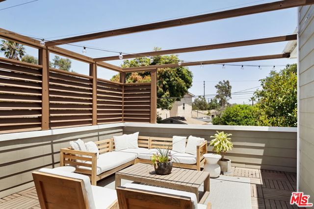 2468 Wellesley Avenue, Los Angeles CA: https://media.crmls.org/mediaz/b93a75b8-a6fc-44cb-b6ed-d378f0b658c8.jpg