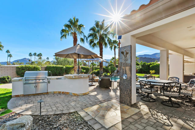 77869 Desert Drive, La Quinta CA: https://media.crmls.org/mediaz/b93b3f1d-2622-4135-aa42-d6ce363ee3fc.jpg