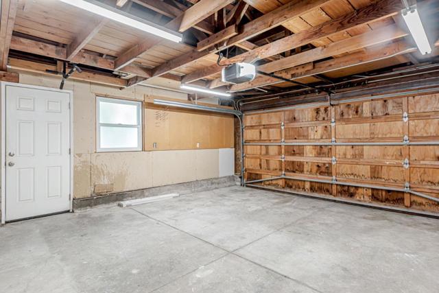 520 Topaz Street, Redwood City CA: https://media.crmls.org/mediaz/b93cbe7b-4367-4b5a-9aa2-039dea25669c.jpg